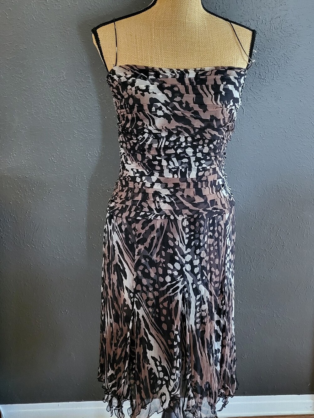 Tadashi Shoji 90s Size 10 Silk Chiffon Animal Print Strapless Dress Size 10 - Picture 7 of 9